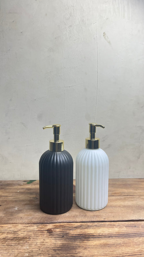 Botol Pump Sabun Hitam Putih Motif (48pcs)